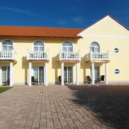 Hotel Am Donaubogen Sarching 外观 照片