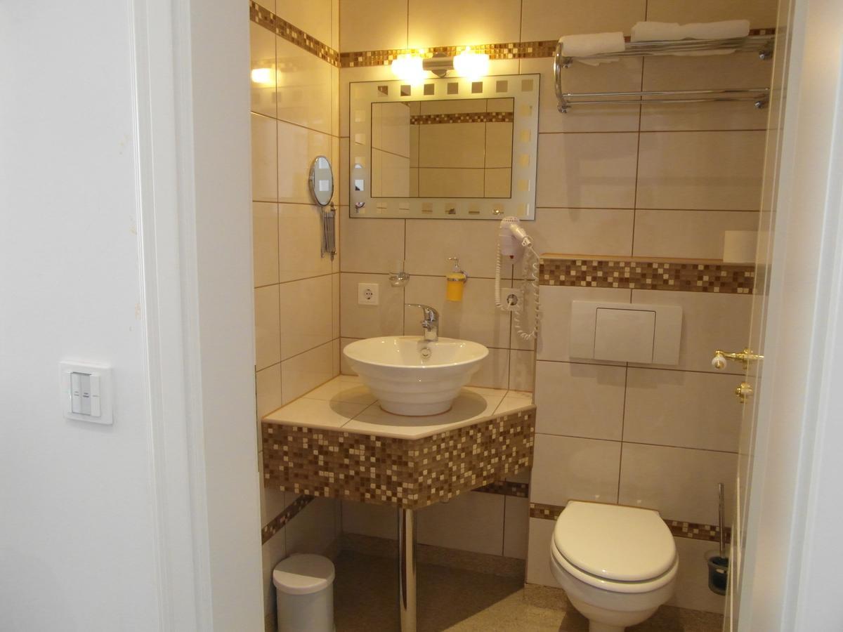Hotel Am Donaubogen Sarching 外观 照片