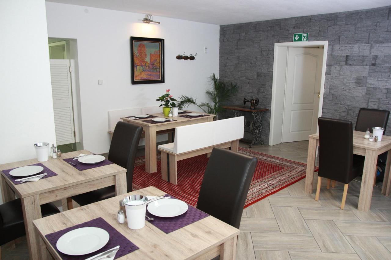Hotel Am Donaubogen Sarching 外观 照片